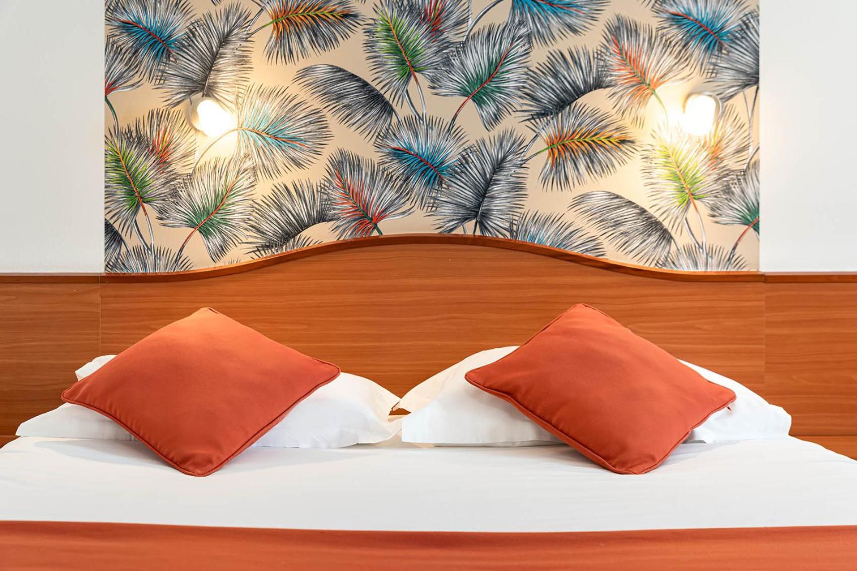 Deltour Hotel Le Puy En Velay Brives-Charensac Bagian luar foto